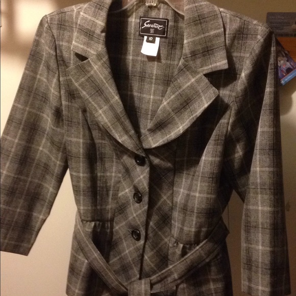 Jacket - Picture 1 of 1